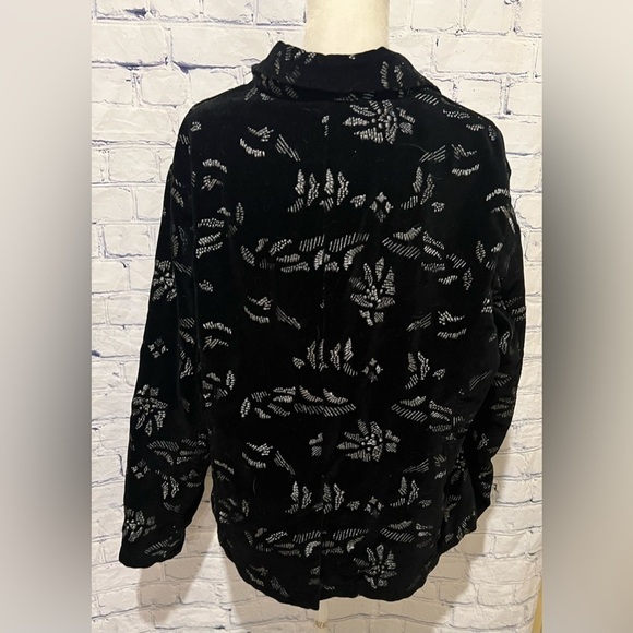 Chicos Jacket Womens Black Velvet  Silver Embroidered 2-Button Blazer Lined 3/XL - Picture 4 of 7